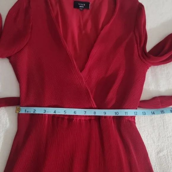 VICI WOMEN'S DREES SIZE SMALL.  COLOR RED - VINE. - Picture 7 of 9